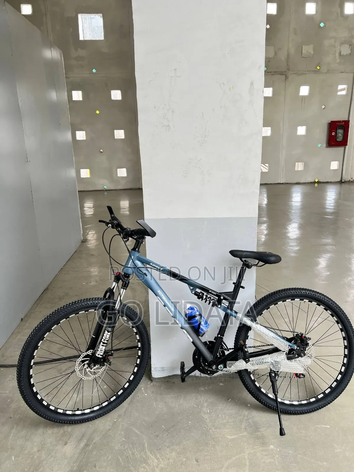 ኃይለኛ የስፖርት ቢስክሌት — Powerful Sport Bike