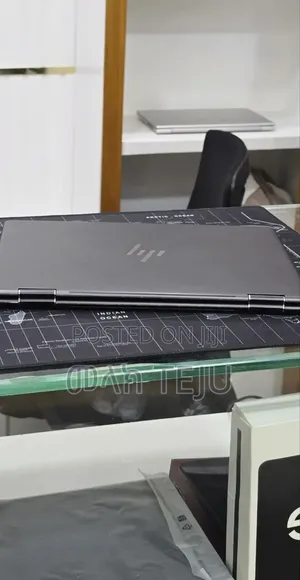 New Laptop HP Spectra 13 16GB Intel Core i7 SSD 512GB
