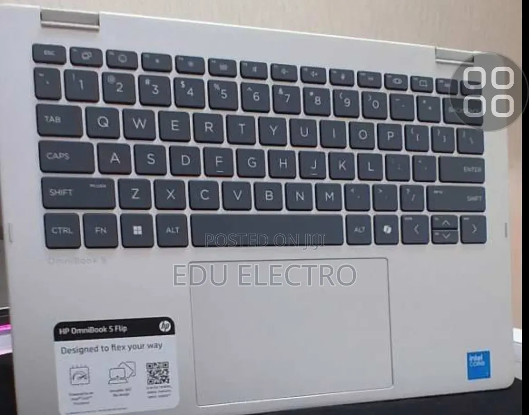 New Laptop HP OmniBook 5 Flip 16GB Intel Core i7 SSD 512GB