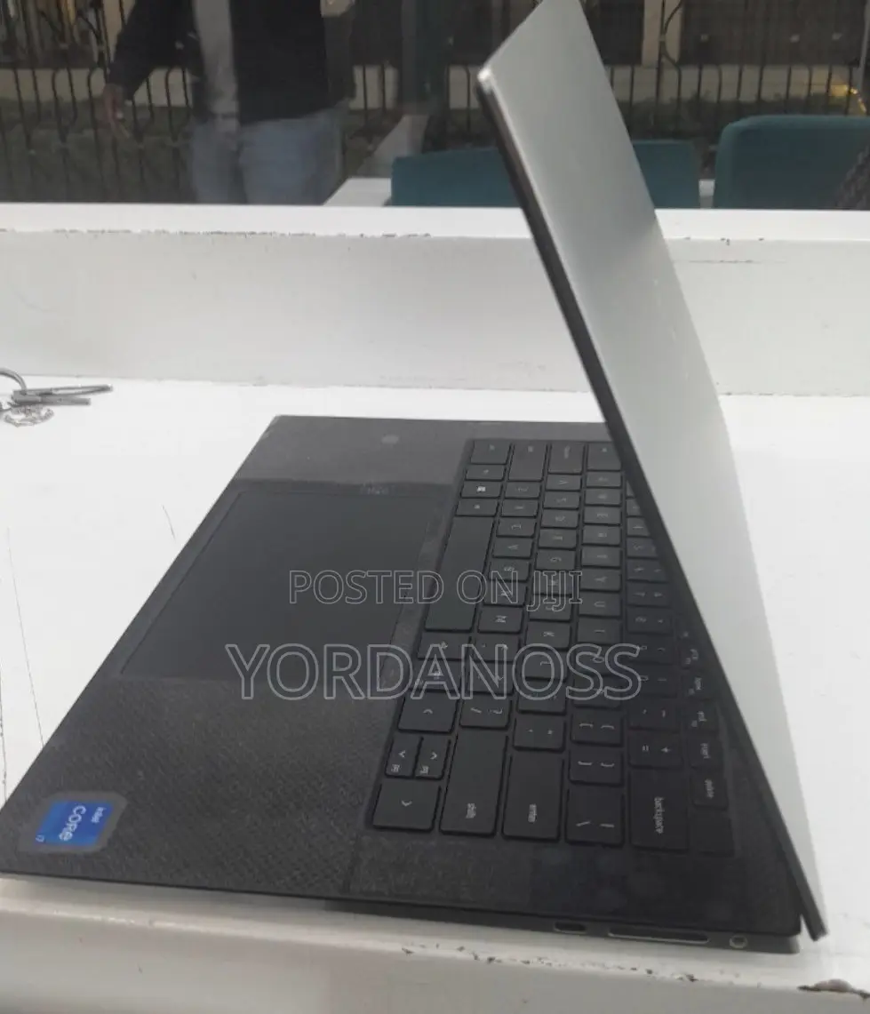 New Laptop Dell XPS 13 16GB Intel Core i7 SSD 512GB