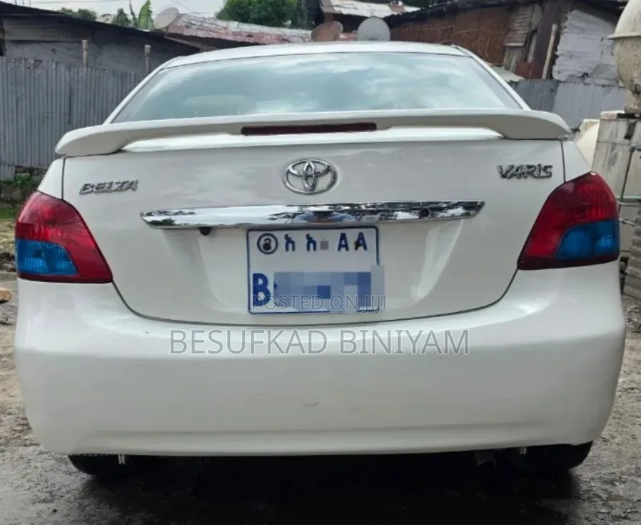 Toyota Yaris 2008 White
