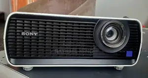 Sony VPL-EX100 Projector — ለሽያጭ
 Sony VPL-EX100 Projector