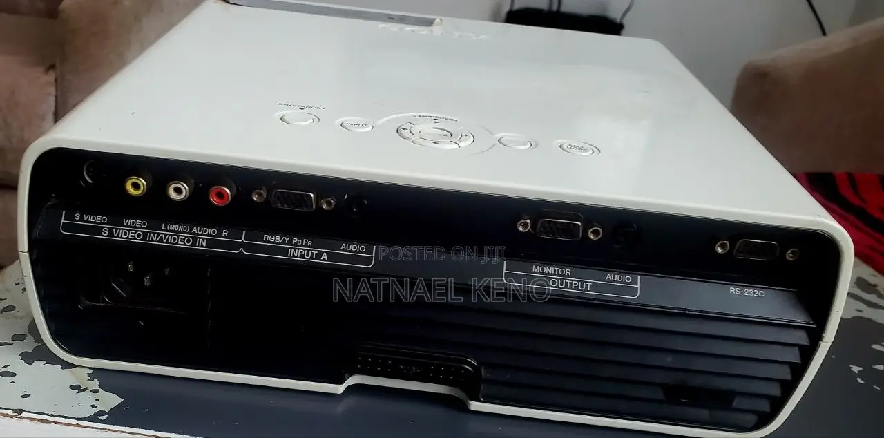 Sony VPL-EX100 Projector — ለሽያጭ
 Sony VPL-EX100 Projector