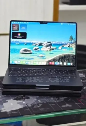 New Laptop Apple MacBook Pro 2022 M2 16GB Apple M2 SSD 256GB