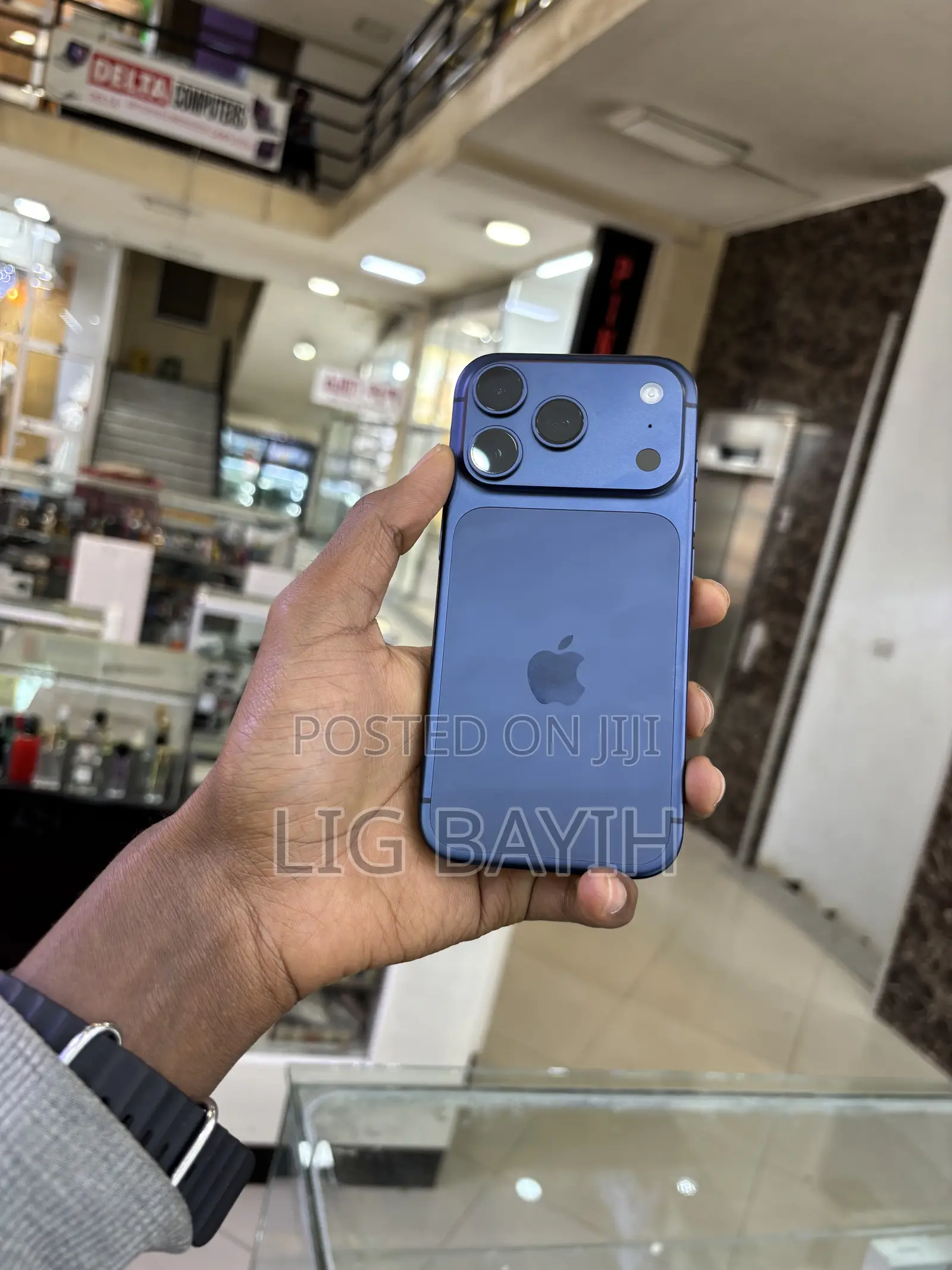 New Apple iPhone 17 Pro 256 GB Blue