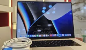 New Laptop Apple MacBook Pro 2021 M1 16GB Apple M1 SSD 512GB