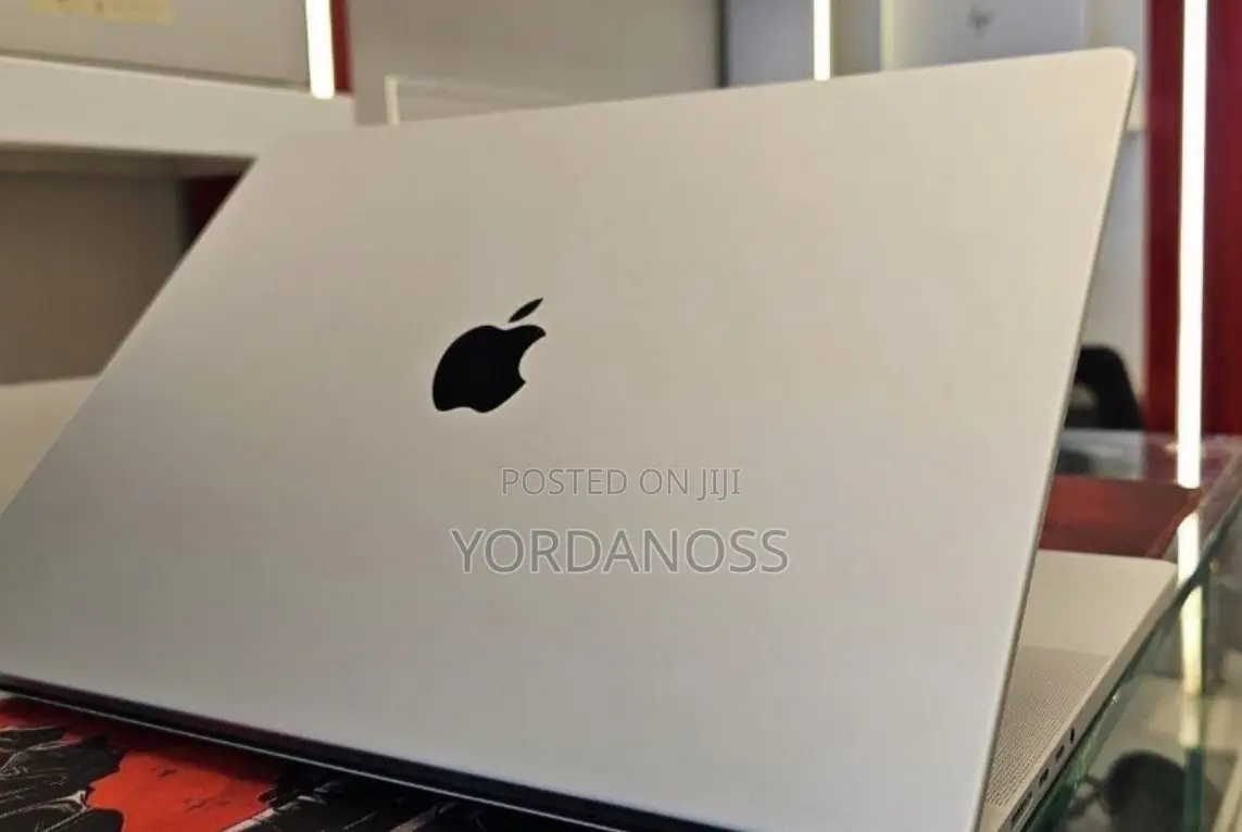New Laptop Apple MacBook Pro 2021 M1 16GB Apple M1 SSD 512GB