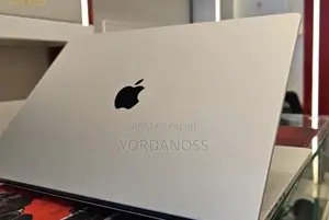 New Laptop Apple MacBook Pro 2021 M1 16GB Apple M1 SSD 512GB