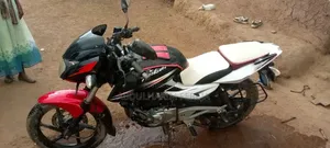 TVS Apache 160 4V 2016 Red