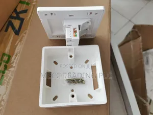 Double Walloutlet / Faceplate