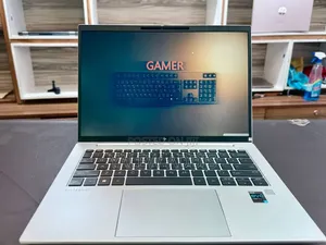 New Laptop HP EliteBook 840 10 16GB Intel Core i5 SSD 1T