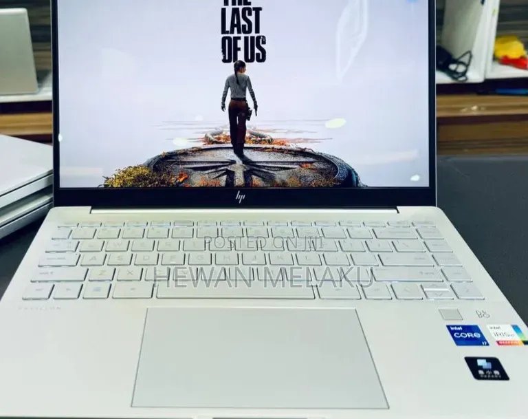 New Laptop HP Pavilion 14 16GB Intel Core i7 SSD 1T