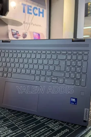 New Laptop Lenovo Yoga 7i 16GB Intel Core Ultra 7 SSD 512GB