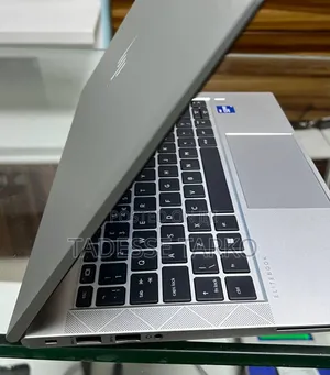 New Laptop HP EliteBook 840 G8 16GB Intel Core i5 SSD 512GB