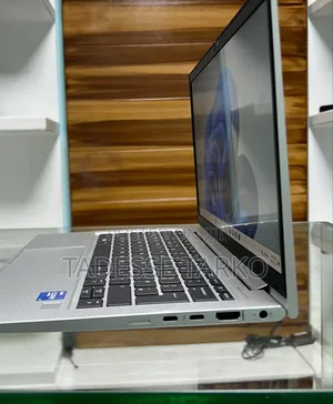 New Laptop HP EliteBook 840 G8 16GB Intel Core i5 SSD 512GB