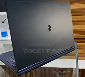 New Laptop Alienware X16 r1 32GB Intel Core Ultra 9 SSD 1T