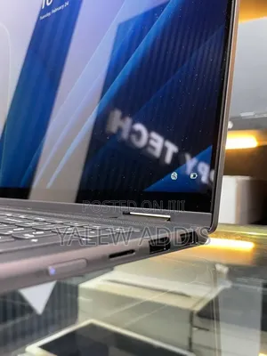 New Laptop Lenovo Yoga 7i 16GB Intel Core Ultra 7 SSD 512GB
