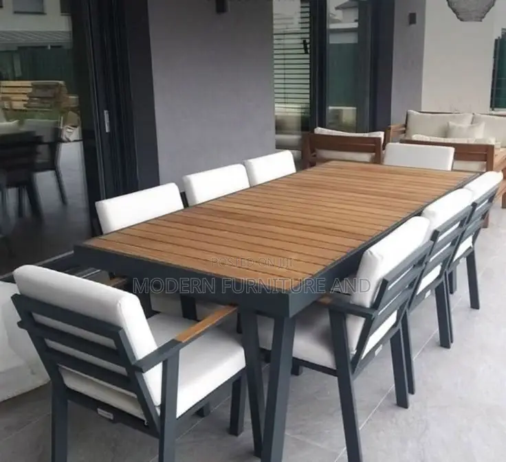 Classic Dining Table Sofa-Style Chairs – Elegant Comfortable