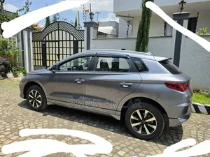 BYD E2 43 kWh 94 hp FWD 2024 Gray