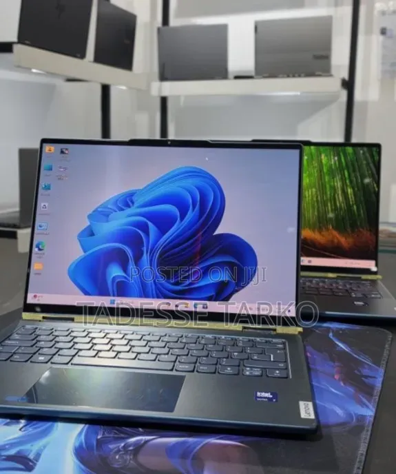 New Laptop Lenovo 16GB Intel Core Ultra 7 SSD 512GB