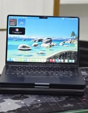New Laptop Apple MacBook Air 2025 M4 16GB Apple M4 SSD 256GB