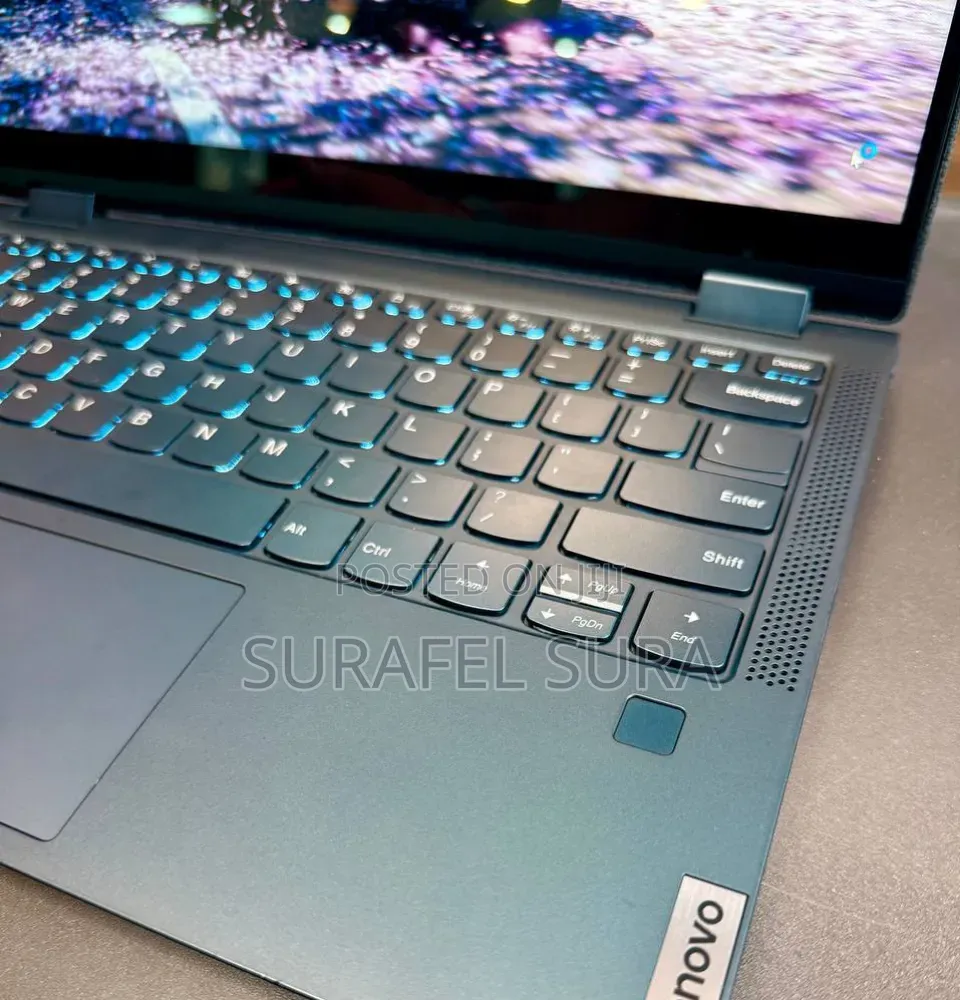 New Laptop Lenovo Yoga 2 8GB AMD Ryzen 5 SSD 256GB