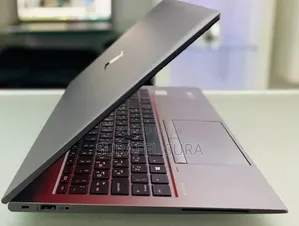 New Laptop HP ZBook Firefly 15 G7 16GB Intel Core i7 SSD 512GB