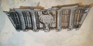 Toyota Land Cruiser Prado Front Grille, 2018–2023 Facelift