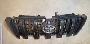 Toyota Land Cruiser Prado Front Grille, 2018–2023 Facelift