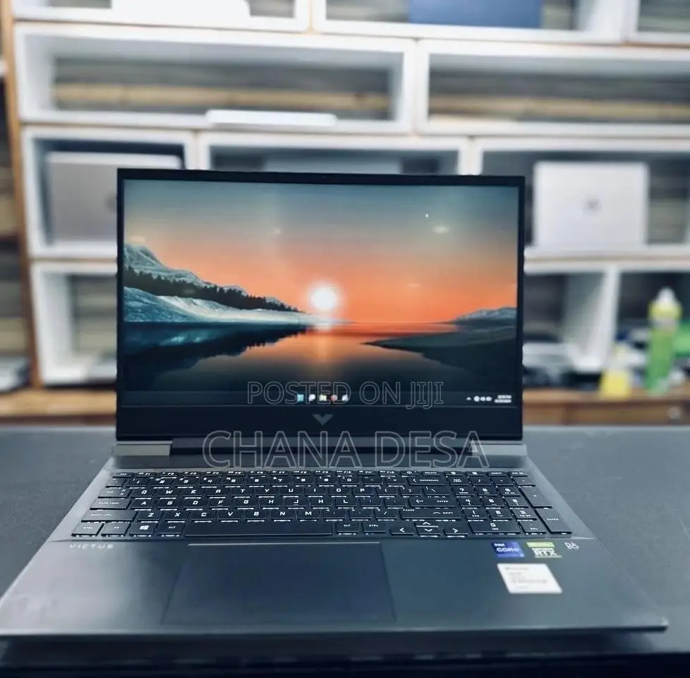 New Laptop HP Victus 16 16GB Intel Core i7 SSD 512GB