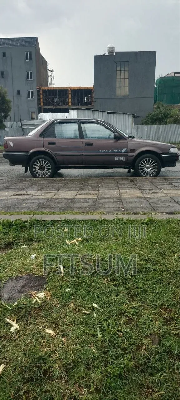 Toyota Corolla 1991 Brown