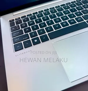 New Laptop HP EliteBook 840 G10 16GB Intel Core i5 SSD 512GB
