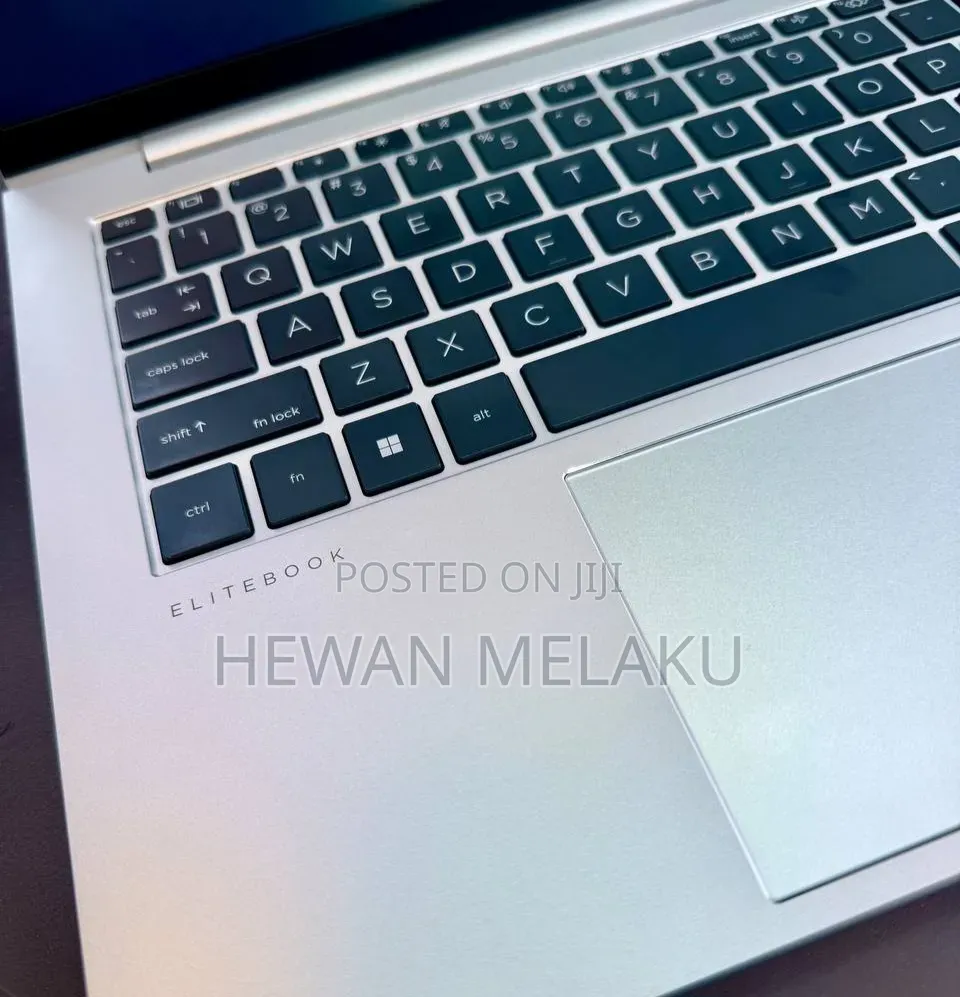 New Laptop HP EliteBook 840 G10 16GB Intel Core i5 SSD 512GB