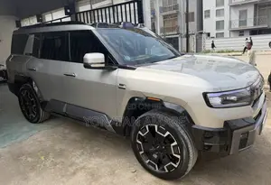 BYD Leopard 8 2.0 Hybrid AWD 2025