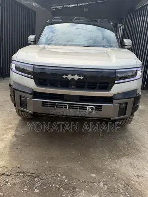 BYD Leopard 8 2.0 Hybrid AWD 2025