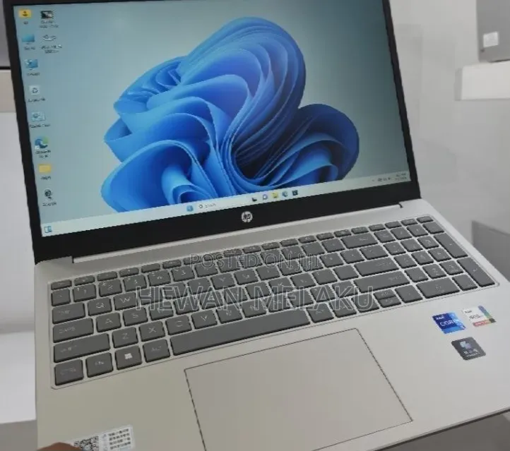 New Laptop HP Stream Notebook 16GB Intel Core i7 SSD 512GB