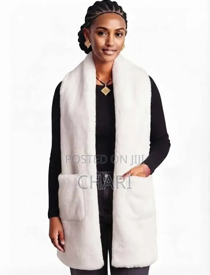 ከፈር የተሰራ ስካርፍ