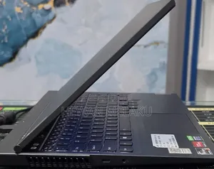 New Laptop Lenovo Legion 5 16GB AMD Ryzen 7 SSD 512GB