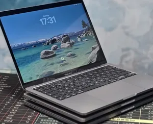 New Laptop Apple MacBook Pro 2020 M1 8GB Apple M1 SSD 512GB