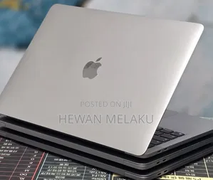 New Laptop Apple MacBook Pro 2020 M1 8GB Apple M1 SSD 512GB