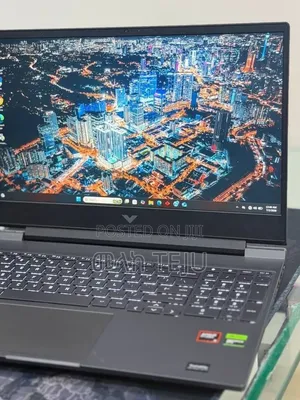 New Laptop HP Victus 15 16GB AMD Ryzen 3 SSD 512GB