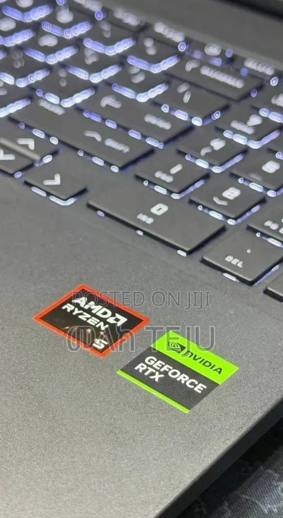 New Laptop HP Victus 15 16GB AMD Ryzen 3 SSD 512GB