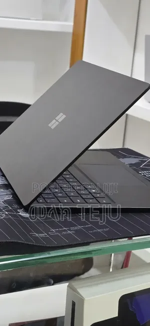 New Laptop Microsoft Surface Laptop 4 16GB Intel Core i7 SSD 512GB