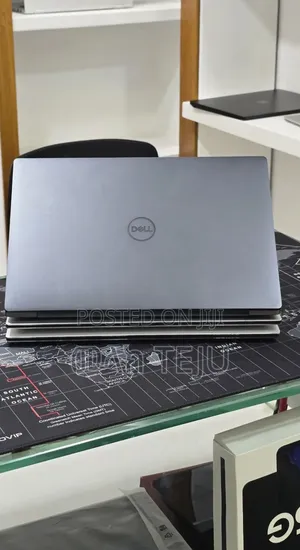 New Laptop Dell XPS 15 16GB Intel Core i7 SSD 512GB