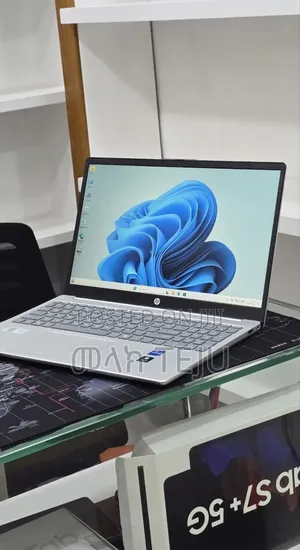 New Laptop HP Stream Notebook 16GB Intel Core i7 SSD 1T