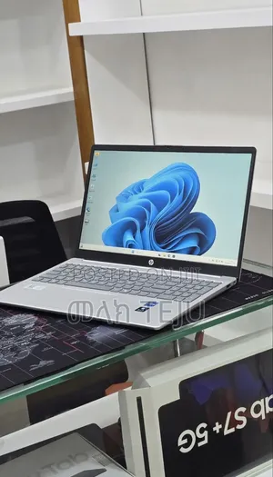 New Laptop HP Stream Notebook 16GB Intel Core i7 SSD 1T
