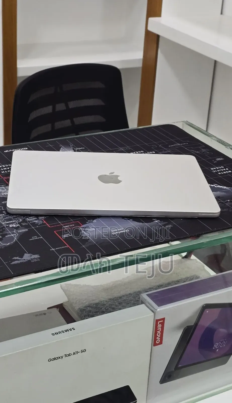 New Laptop Apple MacBook Air 2024 M3 16GB Apple M3 SSD 256GB