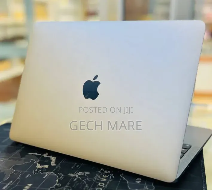 New Laptop Apple MacBook Pro 2022 M2 8GB Intel SSD 512GB