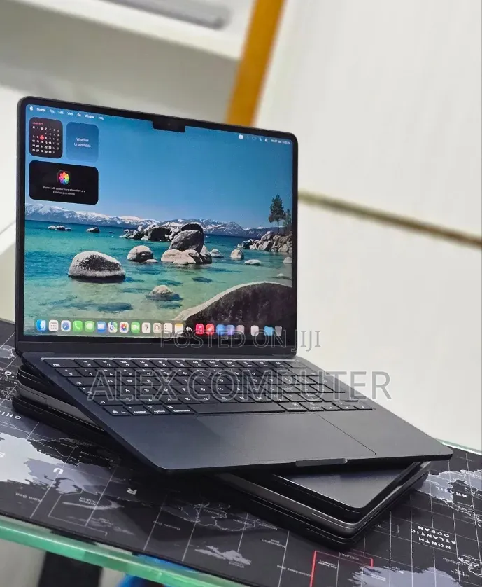 New Laptop Apple MacBook Air 2025 M4 16GB Apple M4 SSD 256GB
