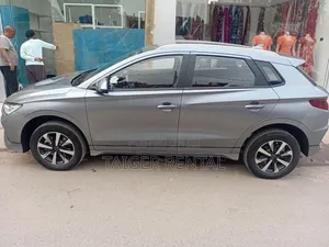 BYD E2 43 kWh 94 hp FWD 2023 Gray